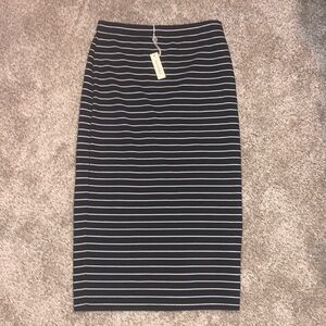 NWT Max Studio- Mid calf length- Skirt XS